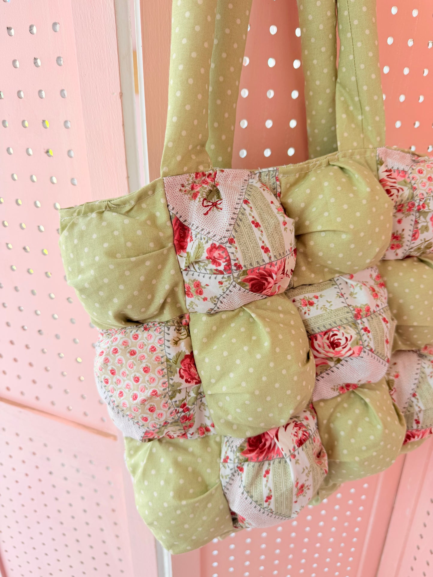 Puff tote